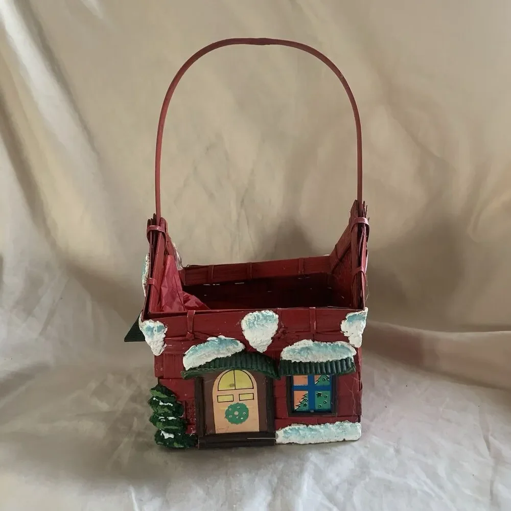 VTG Christmas Bamboo Basket, Santa Workshop 3D Effect, Small 6x6x11”